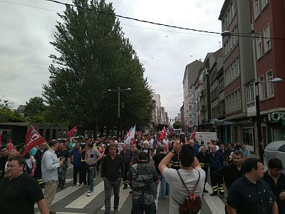 17-07-05 ManifaFolgaMetalFerrol05.jpg